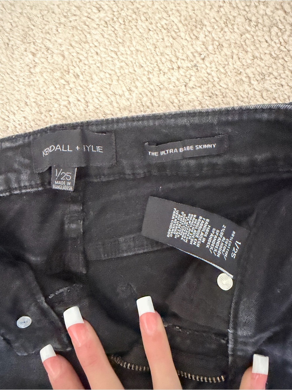 Kendall & Kylie Black Ultra Babe Skinny Ankle Jeans
